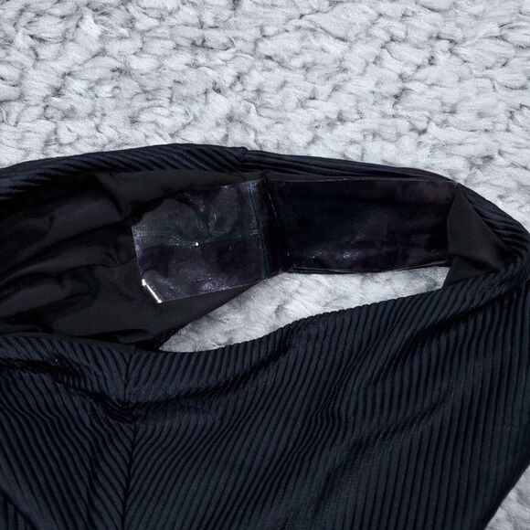 Dippin' Daisy's Bliss One Piece Swimsuit Black Ribbed Small Criss Cross Front - Picture 4 of 7
